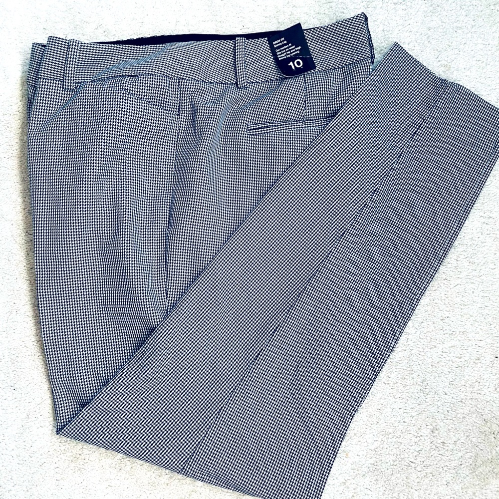 Limited Ankle Pants “Drew Fit”, New With Tags, Size 10